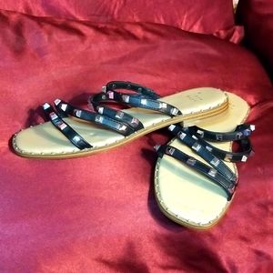 NWT  size 7.5 studded slip on comfort sandal save your feet